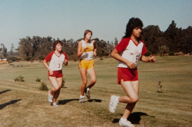 In this photo by Raul Diaz, Sylvia Diaz (3) and teammate Magda Saragoza run in a race in 1985. Photo courtesy Flora Diaz and Raul Diaz